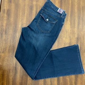 NWT mid rise bootcut jeans